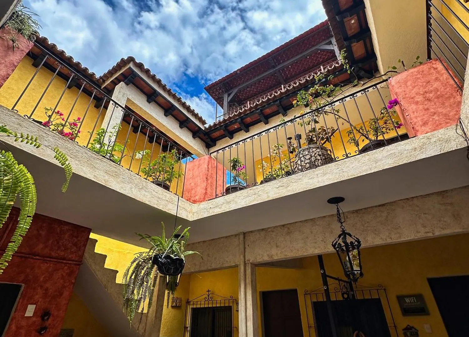 Hostel Maison Bougainvillea Antigua