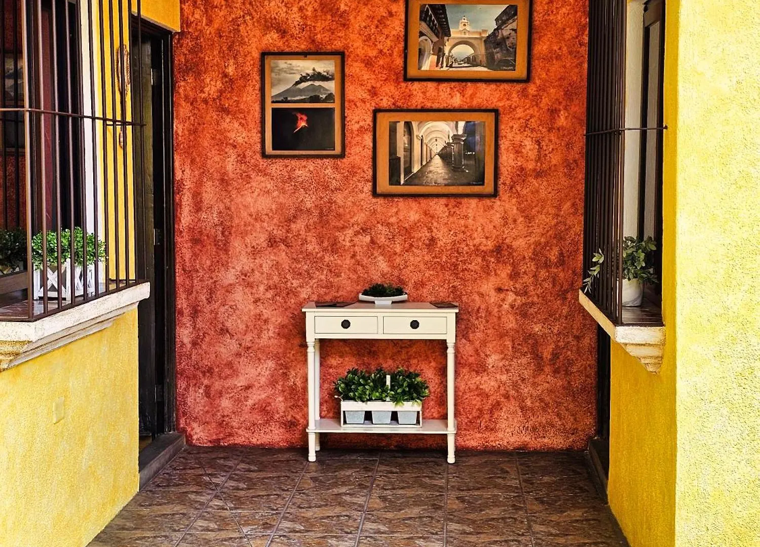 Maison Bougainvillea Antigua Guatemala