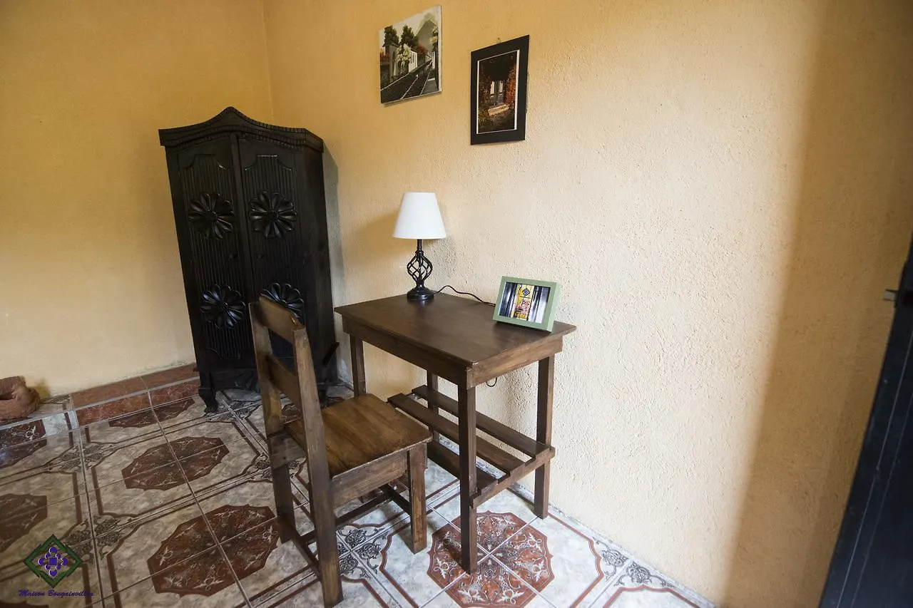 Hostel Maison Bougainvillea Antigua Gwatemala