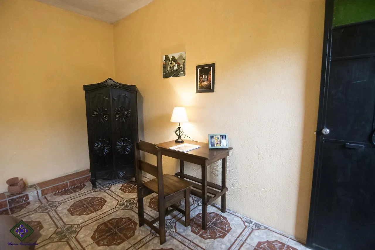 Hostel Maison Bougainvillea Antigua